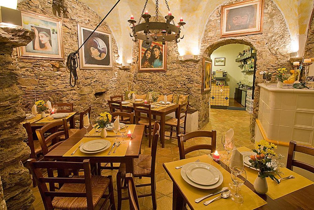 Le Petit Chateau Vezzi Portio Dış mekan fotoğraf